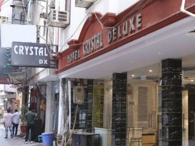 Adb Rooms Hotel Crystal Deluxe