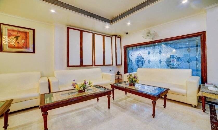 Treebo Trend Paras International