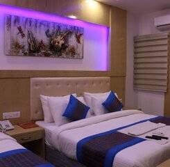 $item['hotel']['name']