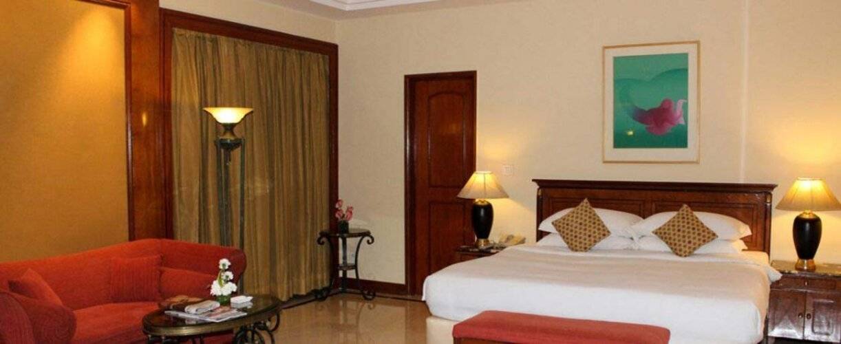 The Hans Hotel New Delhi