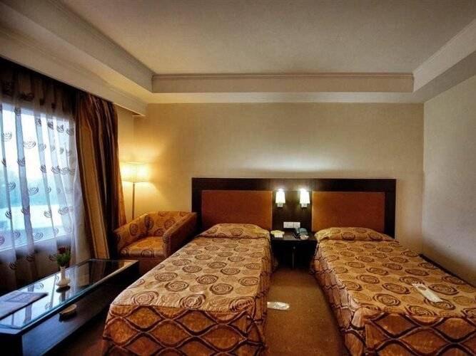 Centaur Hotel