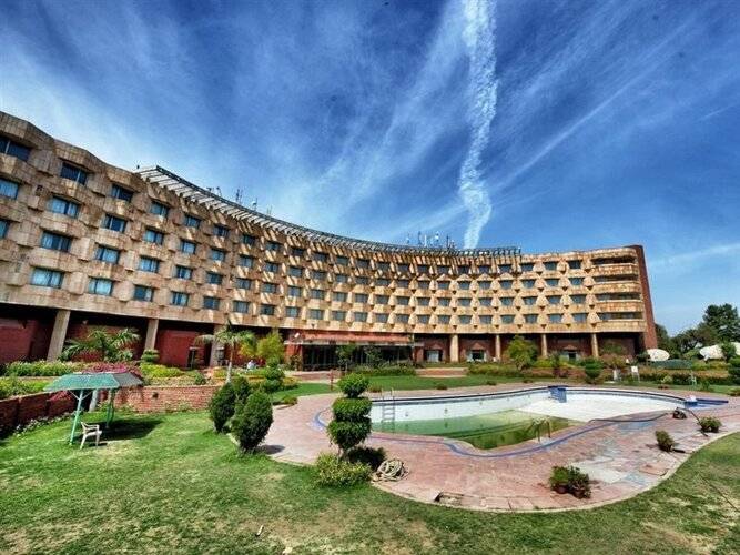 Centaur Hotel