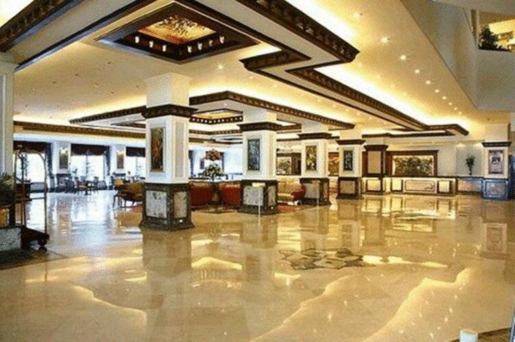 Centaur Hotel