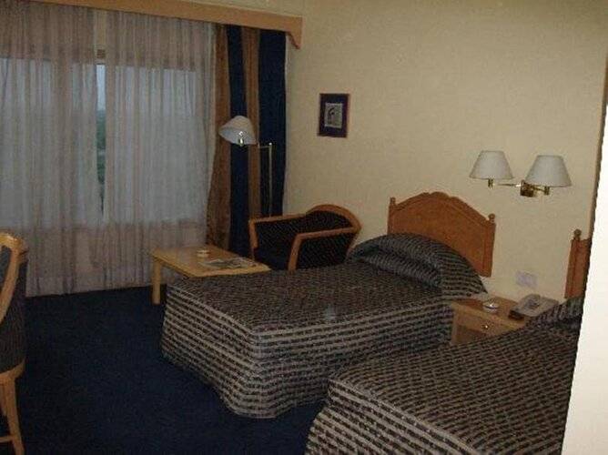 Centaur Hotel