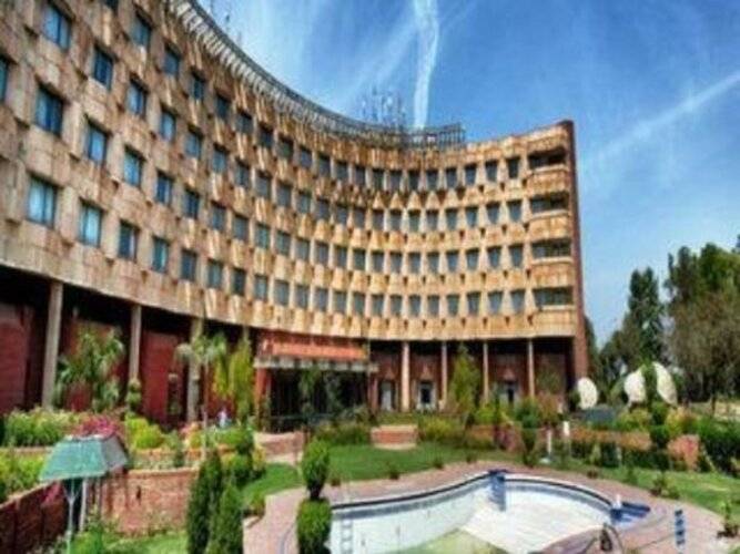 Centaur Hotel