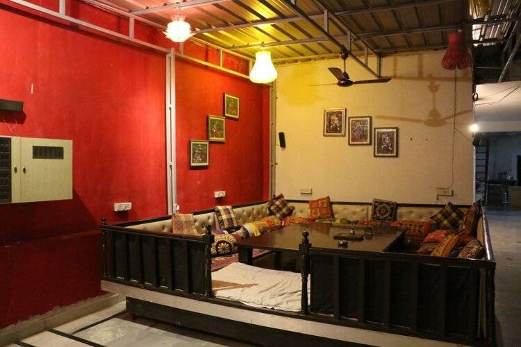 Check In Room Main Bazar