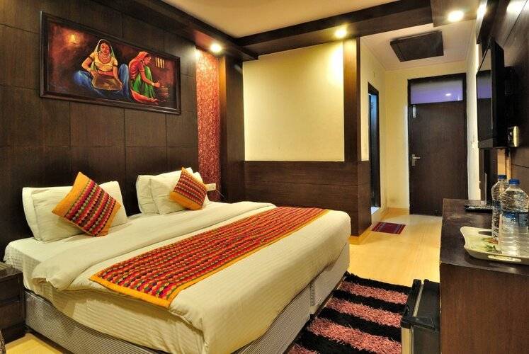 Check In Room Main Bazar