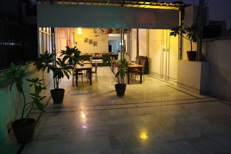 Check In Room Main Bazar