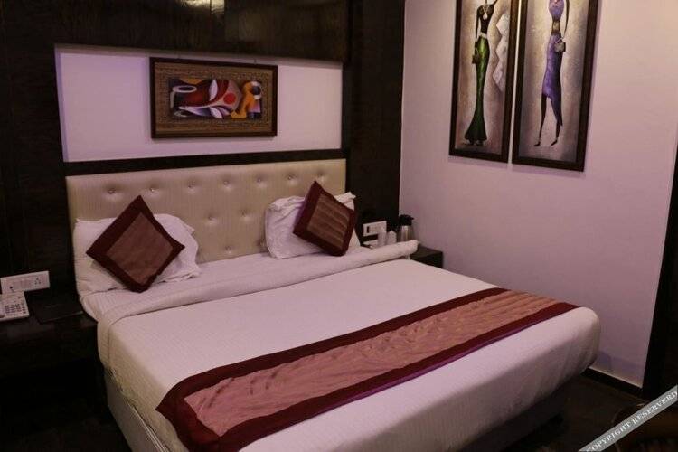 Check In Room Main Bazar