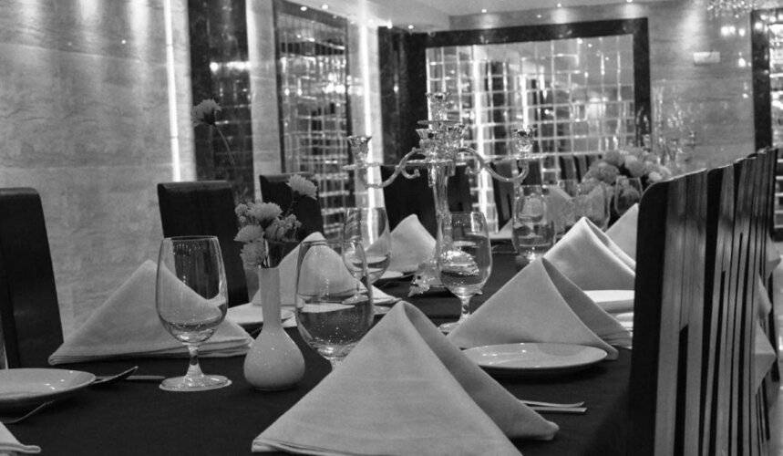 Hotel Emperor Palms At Karol Bagh