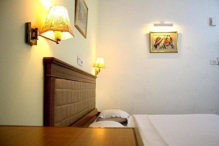 Hotel Pooja Palace