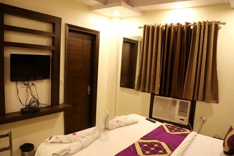 Hotel Shivam International