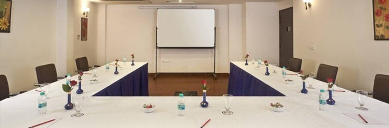 Airport Hotel Grand Delhi
