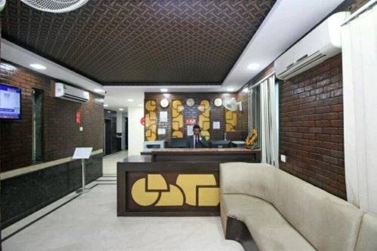 Airport Hotel J P Palace