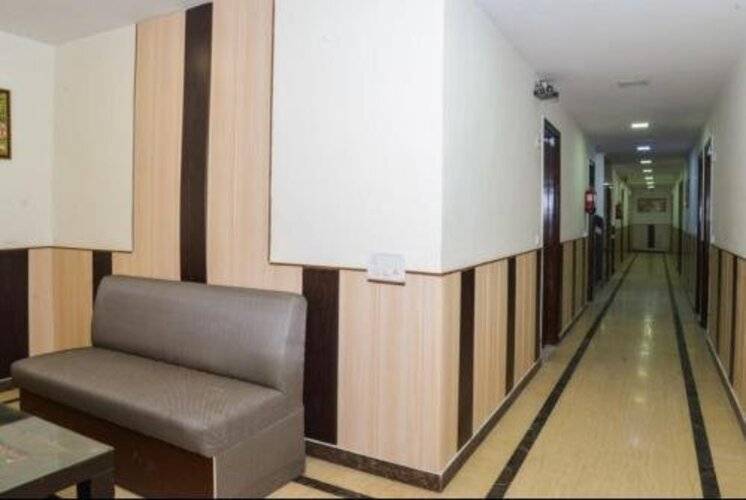 Airport Hotel J P Palace