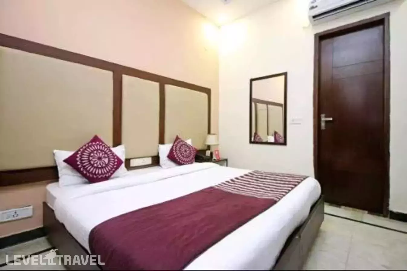 Airport Hotel J P Palace