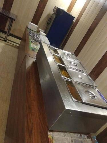 Airport Hotel J P Palace