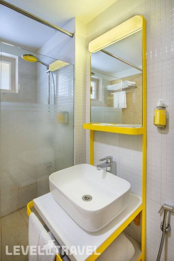 фотографии отеля Bloomrooms @ Link Road в Индия(Нью-Дели) - фото №23