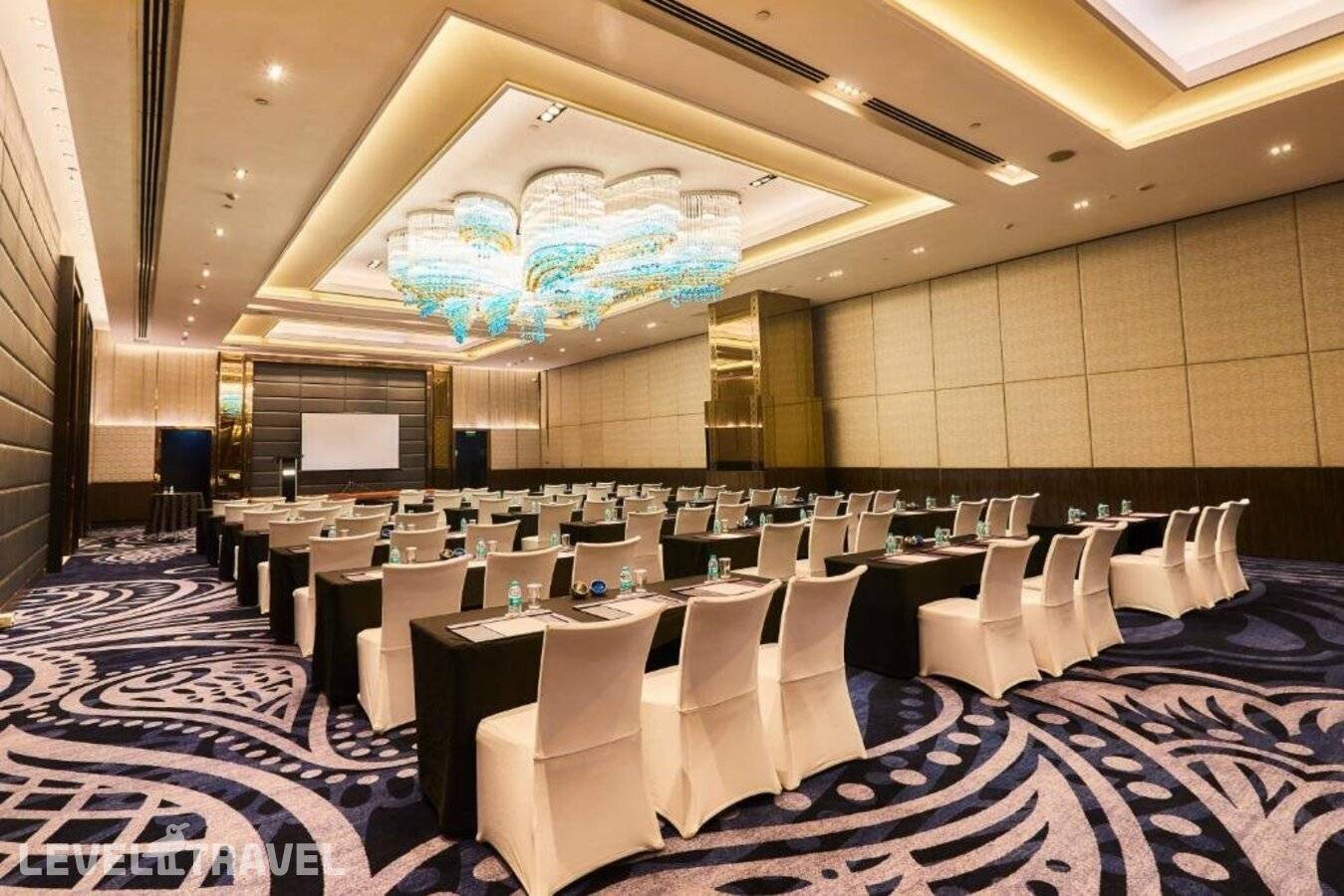 фотографии отеля Crowne Plaza New Delhi Rohini, An Ihg Hotel в Индия(Нью-Дели) - фото №3