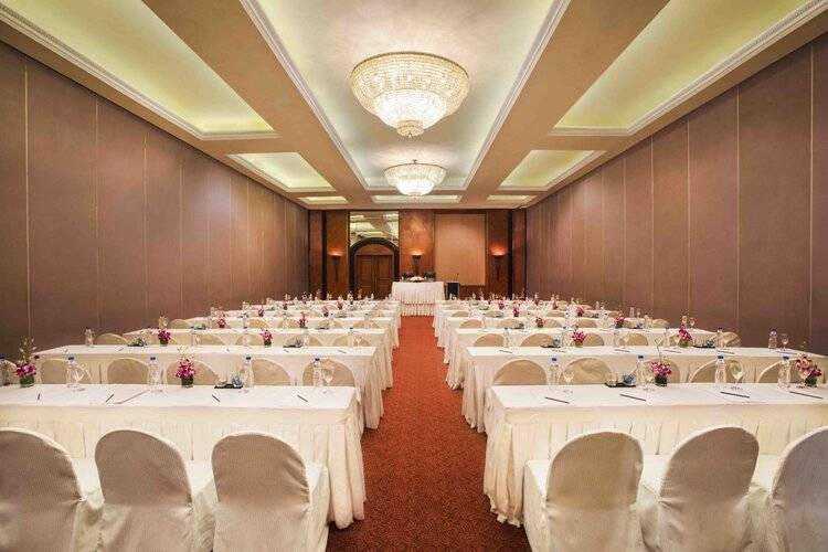 Eros Hotel New Delhi, Nehru Place