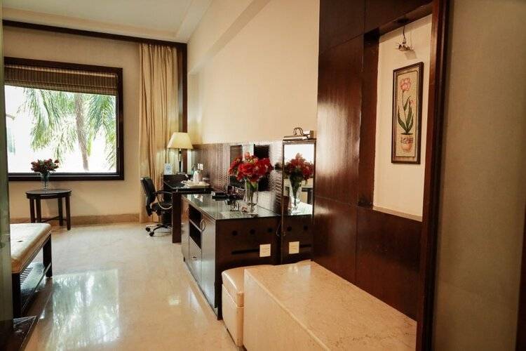 Hotel Airport Residency