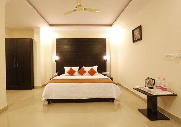 Hotel Chanakya Inn
