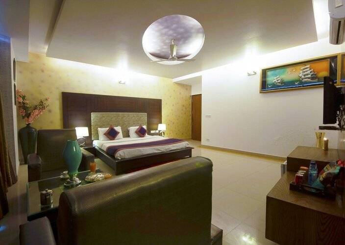 Hotel Delhi 37