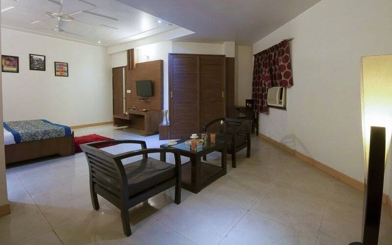 Hotel Delhi 37