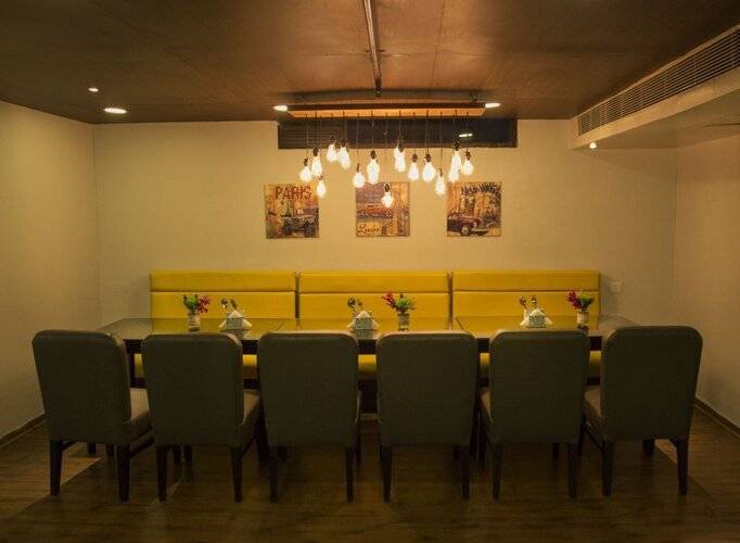 Rockland Hotel - C R Park