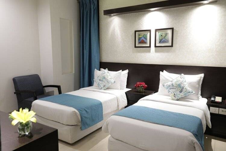 Rockland Hotel - C R Park