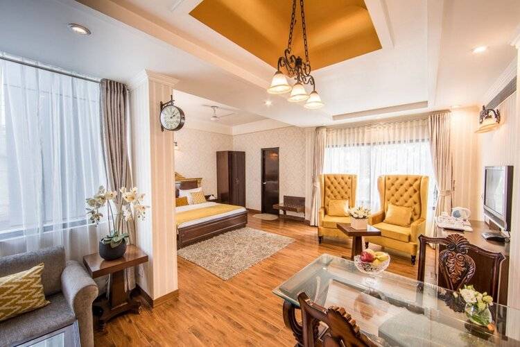 Rockland Hotel - C R Park