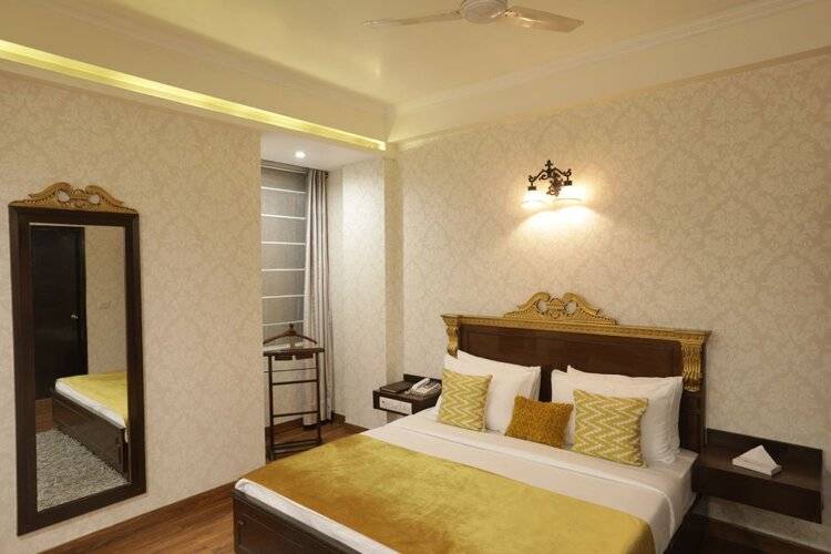 Rockland Hotel - C R Park