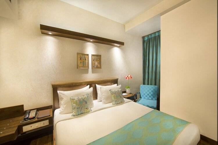 Rockland Hotel - C R Park