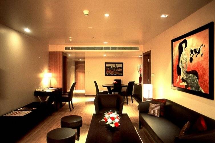 Svelte Hotel & Personal Suites