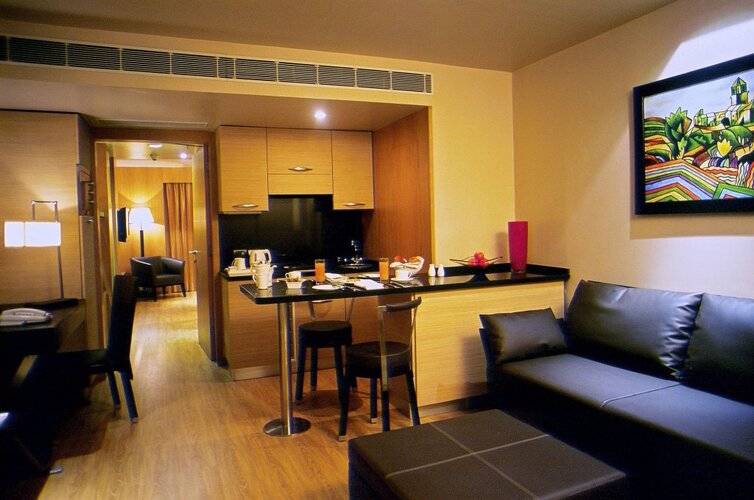 Svelte Hotel & Personal Suites