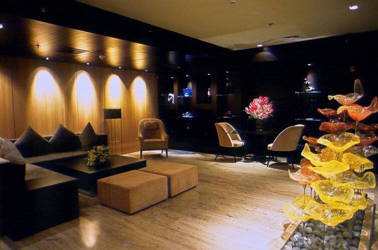 Svelte Hotel & Personal Suites