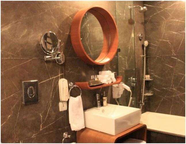 Udman South Delhi By Ferns N Petals