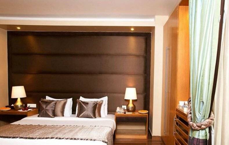 Udman South Delhi By Ferns N Petals