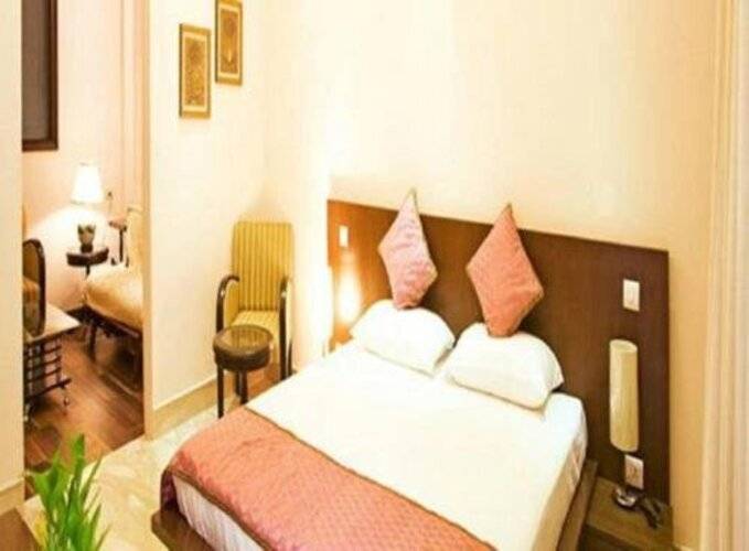 Evergreen Suites Defence Colony