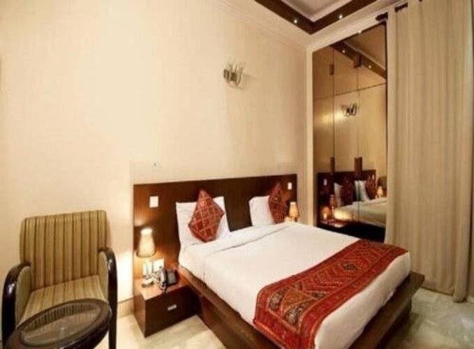 Evergreen Suites Defence Colony