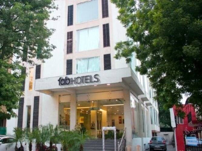 Fabhotel Aries