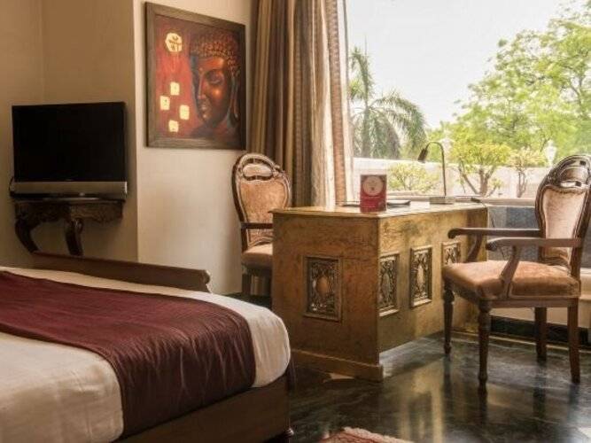 Hotel Diplomat