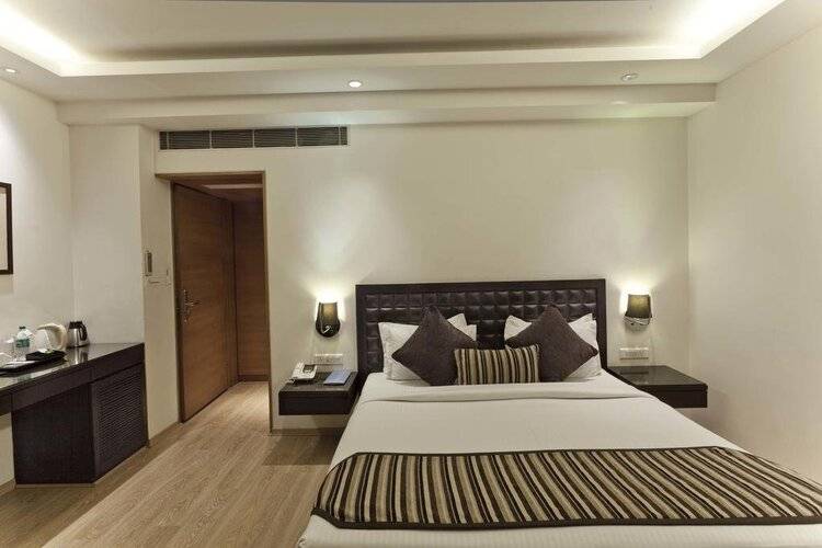Hotel Saket 27