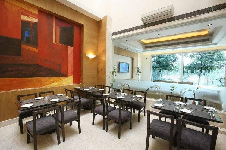 Hotel Saket 27
