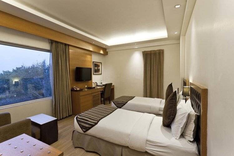 Hotel Saket 27