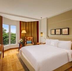 $item['hotel']['name']