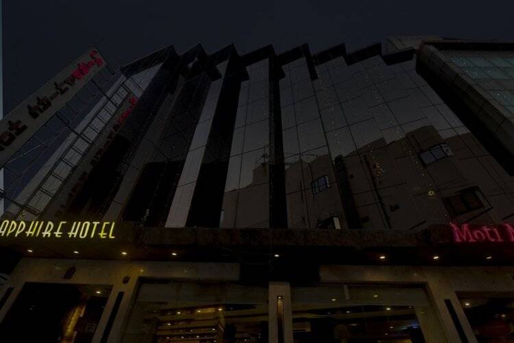 La Sapphire Hotel