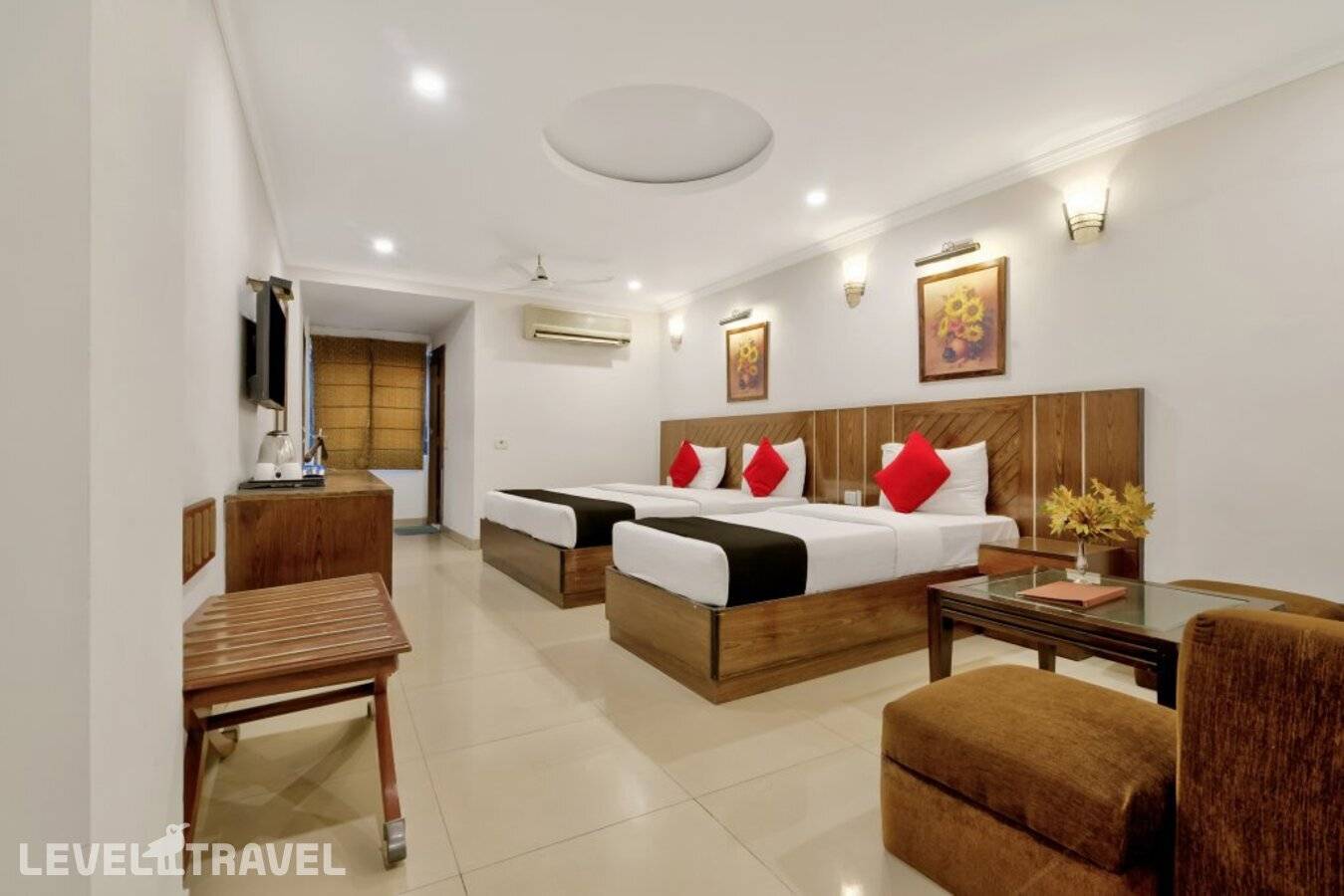 фотографии отеля La Sapphire Hotel в Индия(Нью-Дели) - фото №27