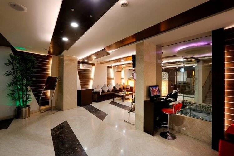 La Sapphire Hotel