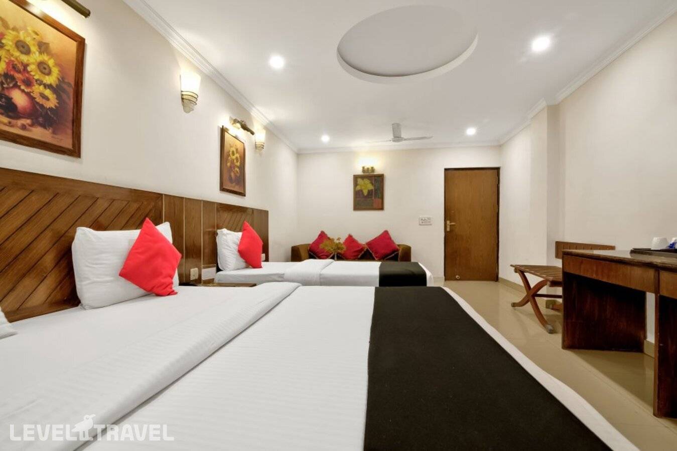 фотографии отеля La Sapphire Hotel в Индия(Нью-Дели) - фото №6